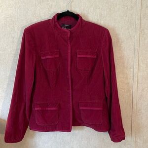 Style & co size 10 cotton burgundy snap up jacket with 4 pockets and lining.